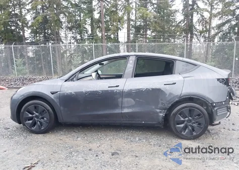 2024 Tesla Model Y Long Range Dual Motor All-Wheel Drive from USA, damaged, VIN 7SAYGDEE0RF195108